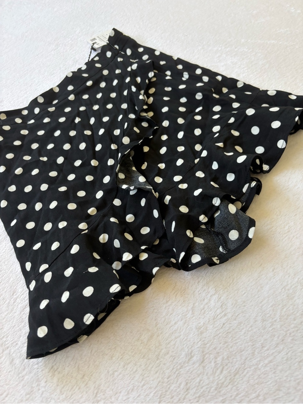 Zara Black Polka Dot Ruffle Skort - Picture 2 of 9